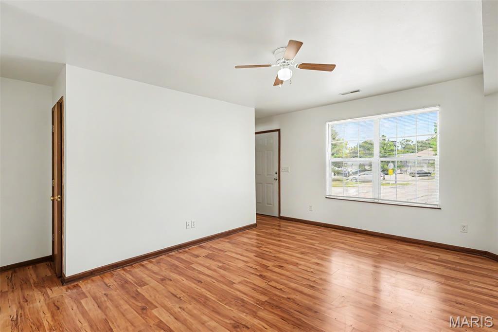 Oakview Villas & Arlington Condos - Residential