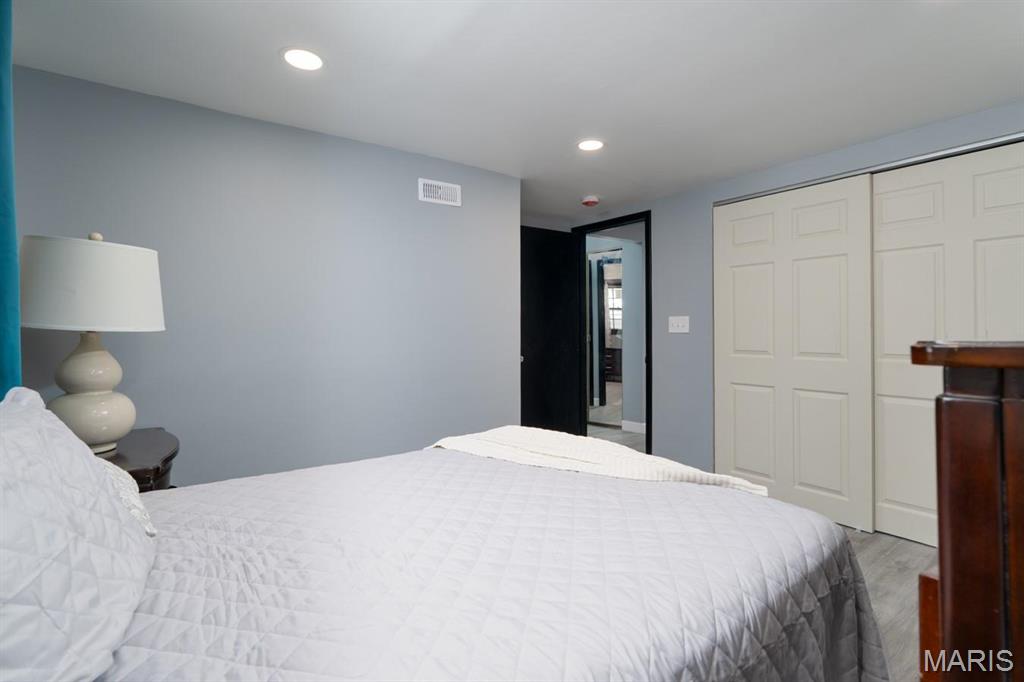 MIRACLE MANOR ADD 2 LOT 41 160X122 IRR PB 23 PG 21 - Residential