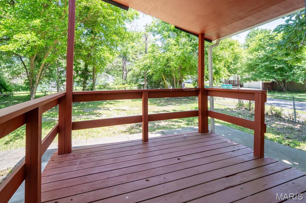 MIRACLE MANOR ADD 2 LOT 41 160X122 IRR PB 23 PG 21 - Residential