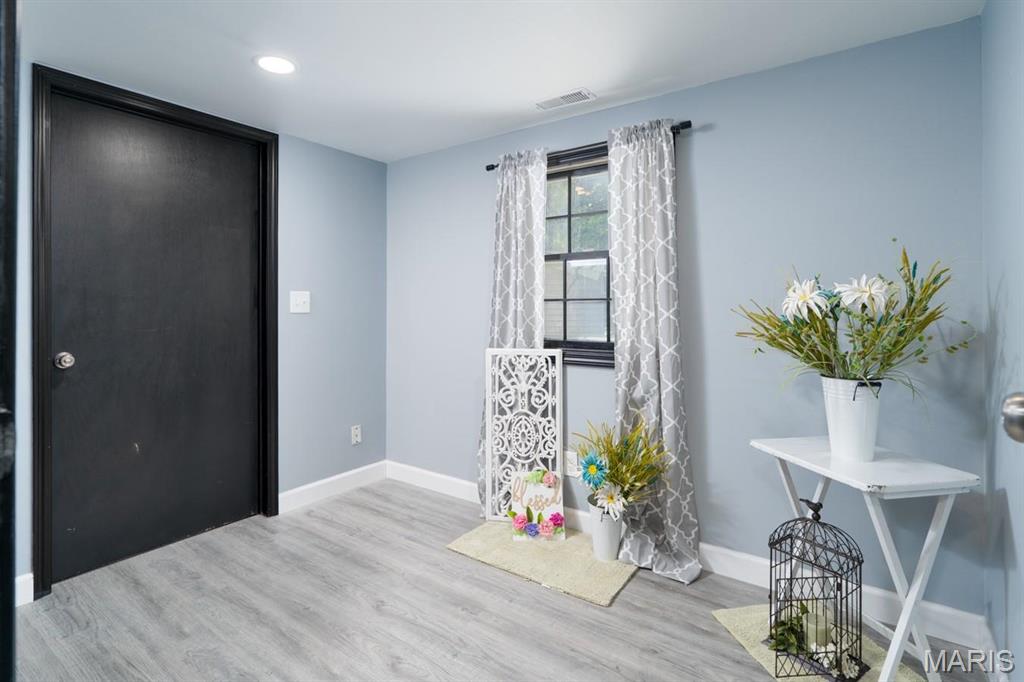 MIRACLE MANOR ADD 2 LOT 41 160X122 IRR PB 23 PG 21 - Residential