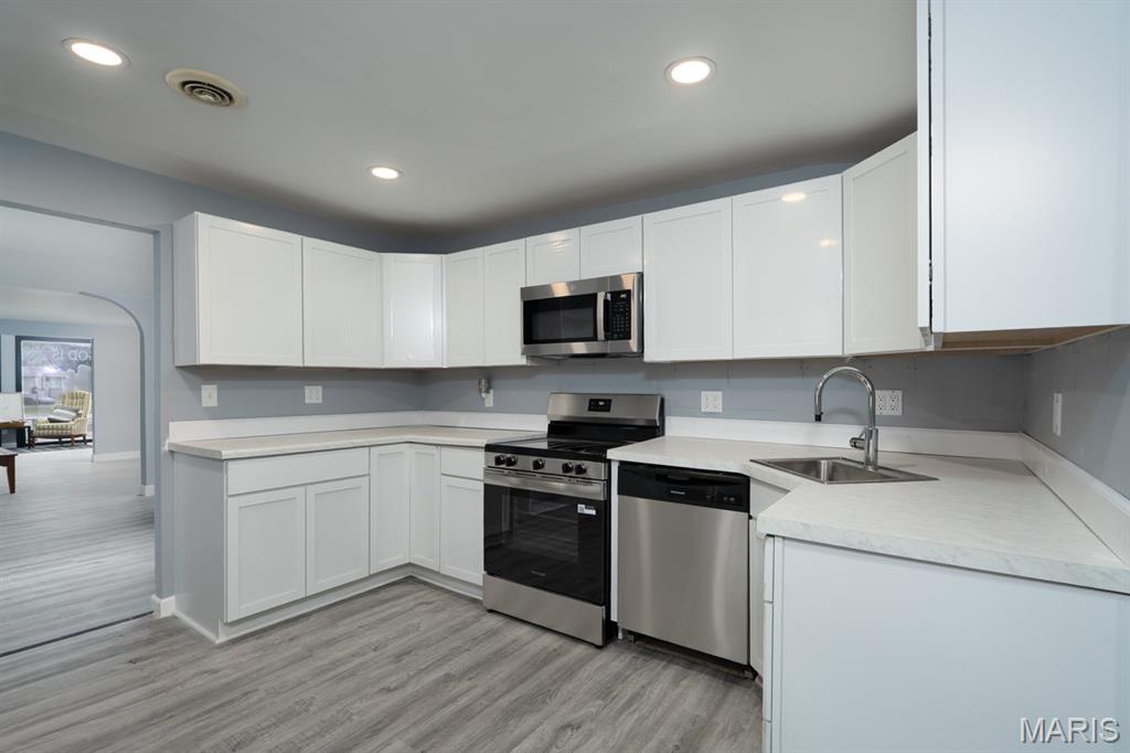 MIRACLE MANOR ADD 2 LOT 41 160X122 IRR PB 23 PG 21 - Residential