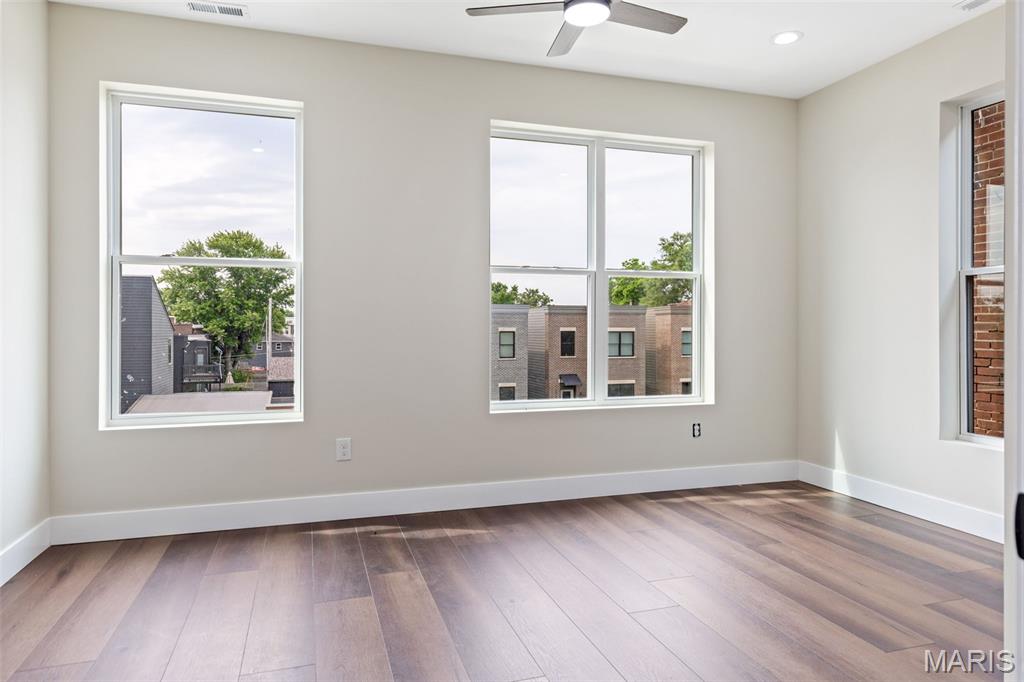 Laclede Race Course - Residential