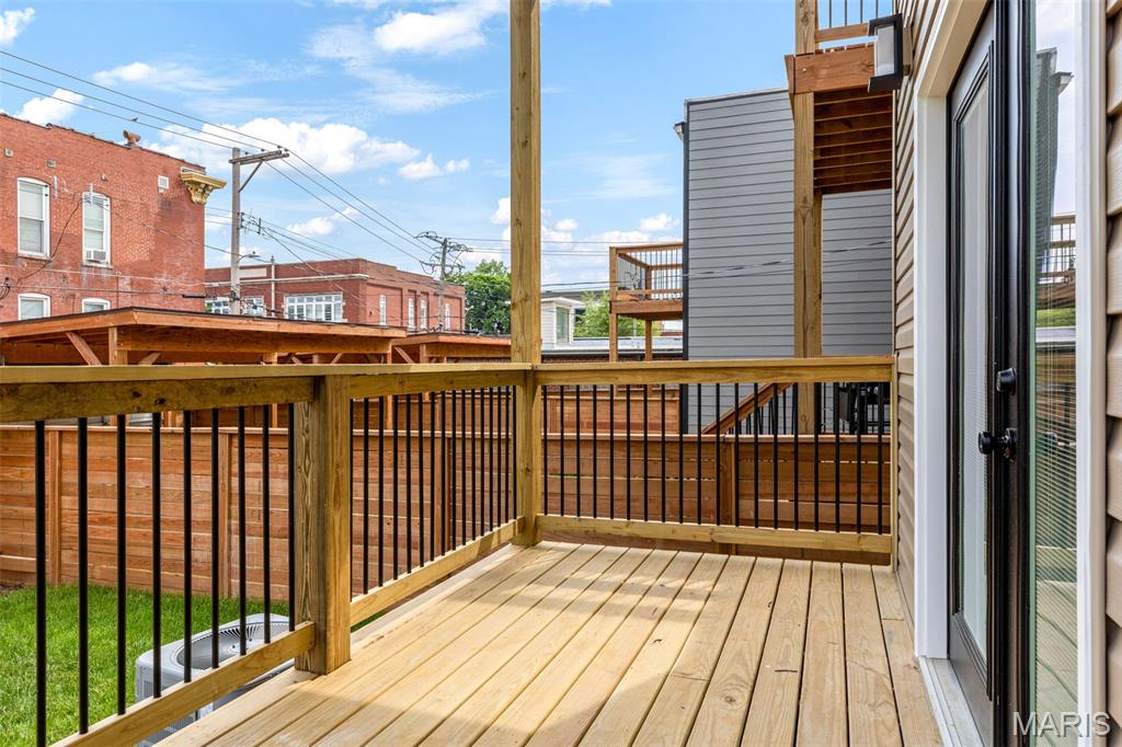 Laclede Race Course - Residential