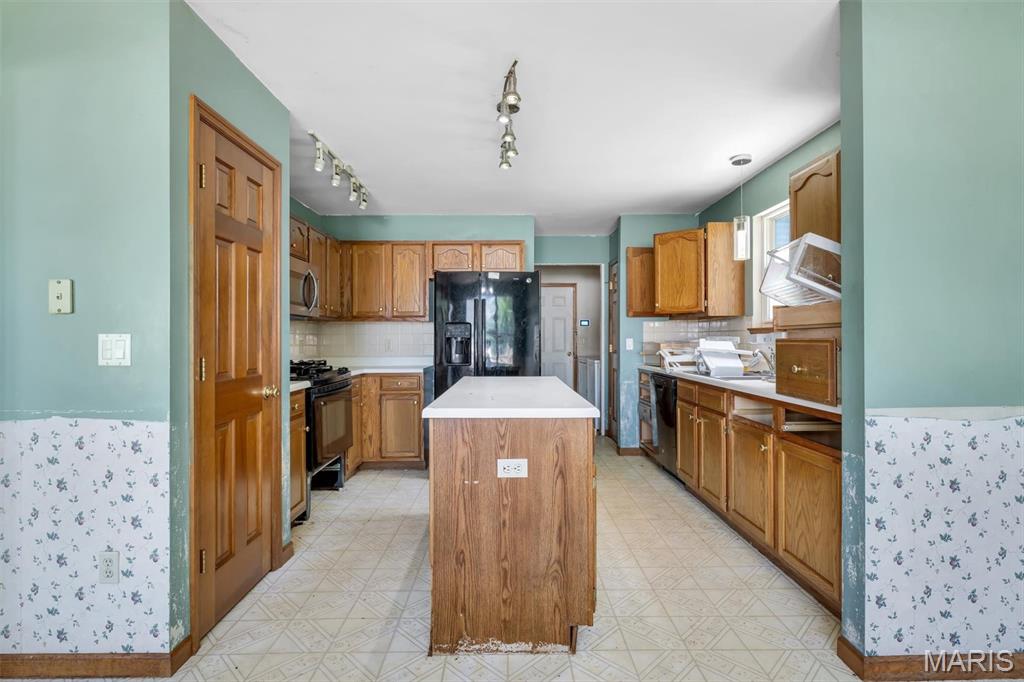 Chateau Du Mont Estates - Residential