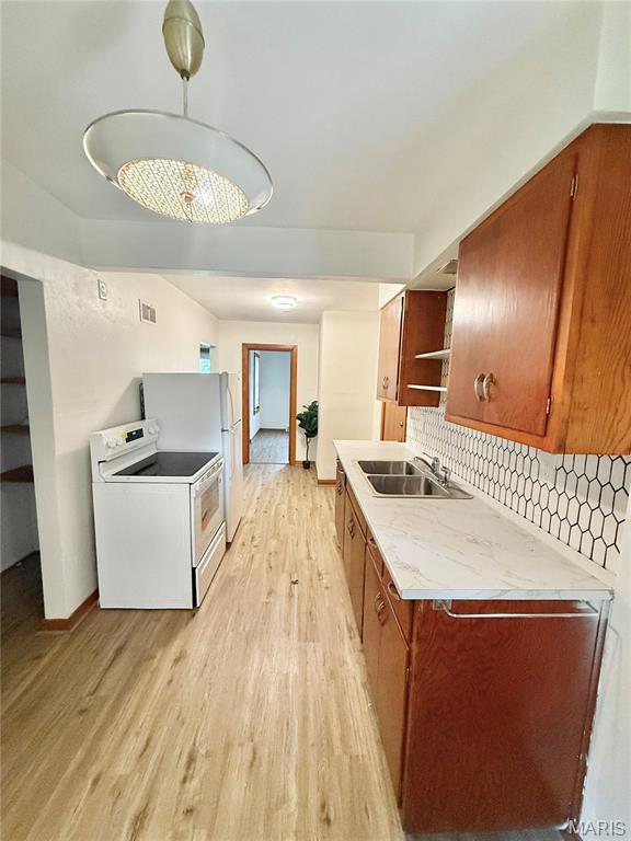GILBERTS ADDITION - Residential Lease