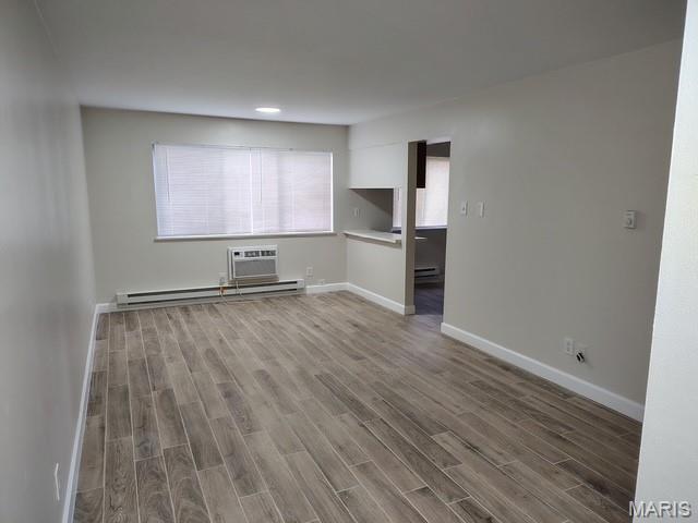 Hazelcrest Iii Condo - Residential