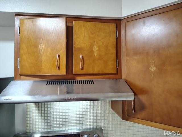 Hazelcrest Iii Condo - Residential