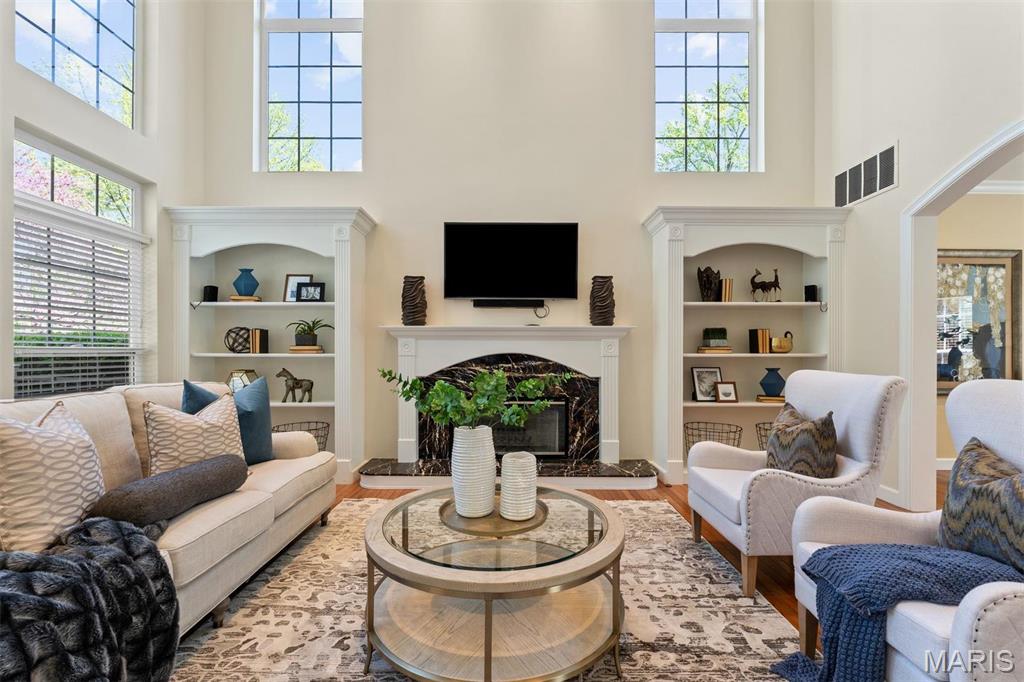 Oak Estates - Residential