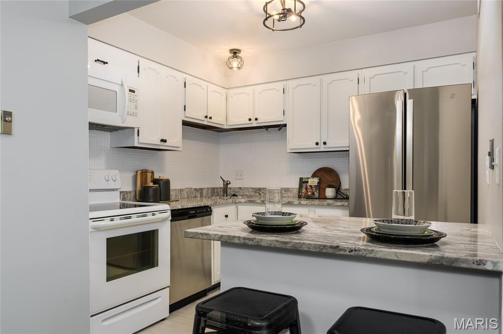 Sakura Gardens Condo - Residential