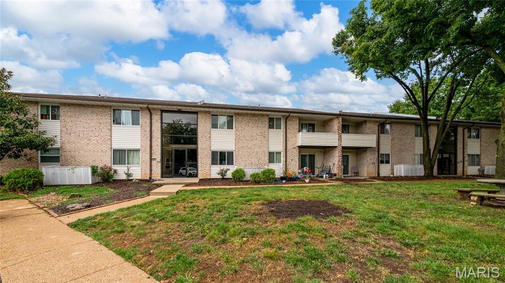 Sakura Gardens Condo - Residential