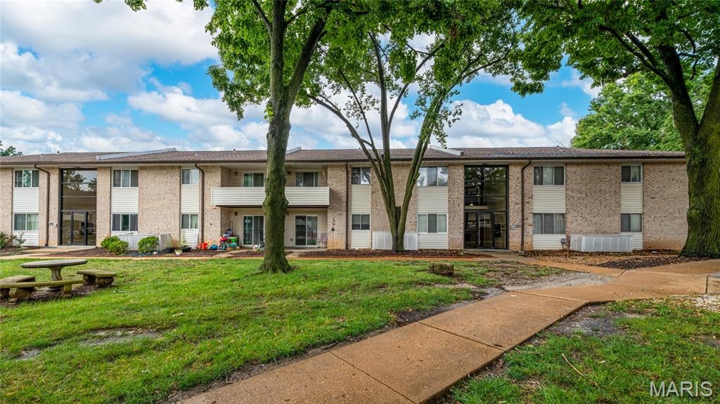 Sakura Gardens Condo - Residential
