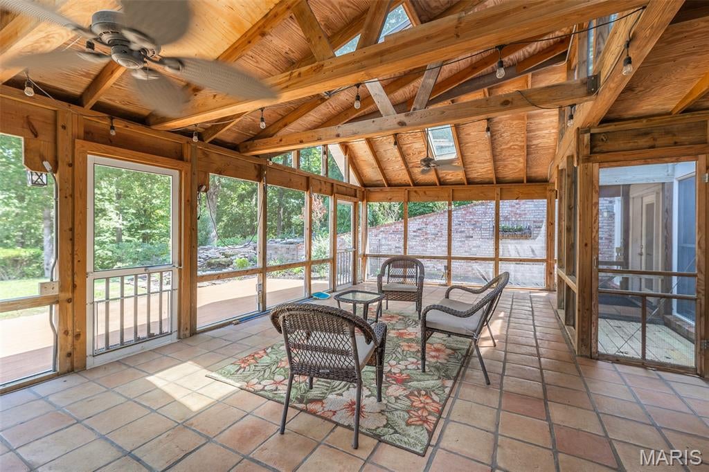 Crestwood Manor - Residential