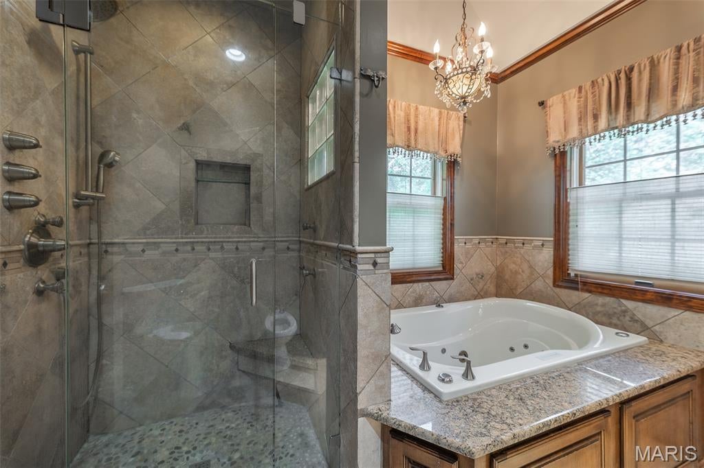 Crestwood Manor - Residential