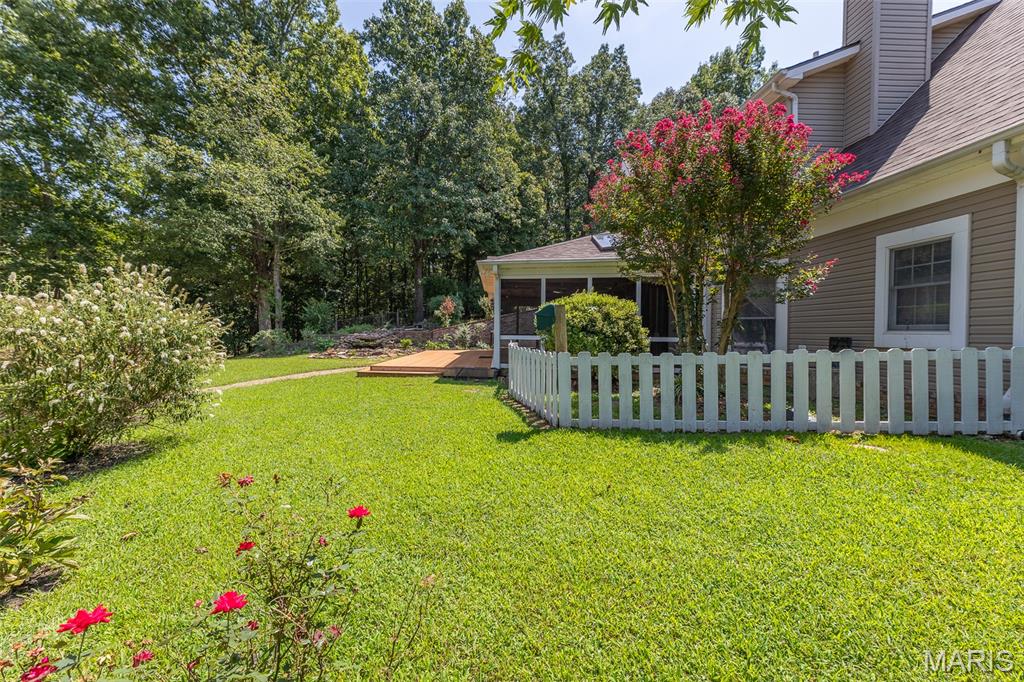 Crestwood Manor - Residential