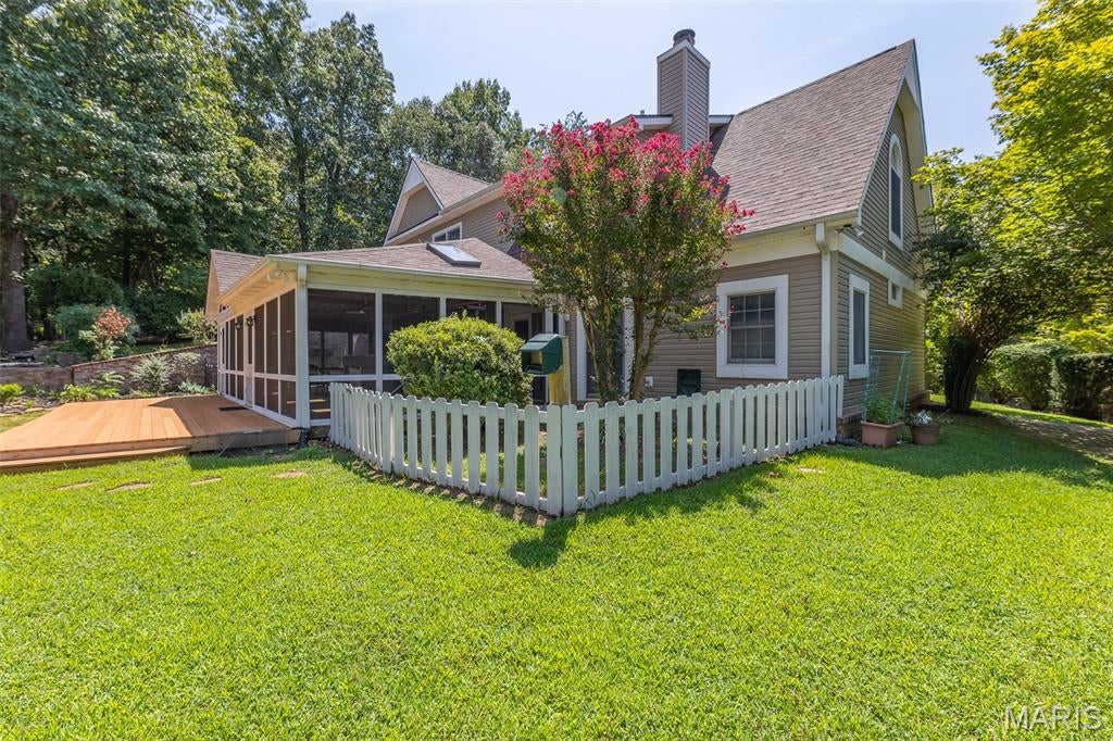 Crestwood Manor - Residential