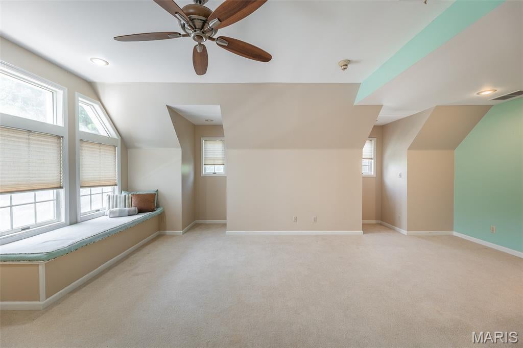 Crestwood Manor - Residential
