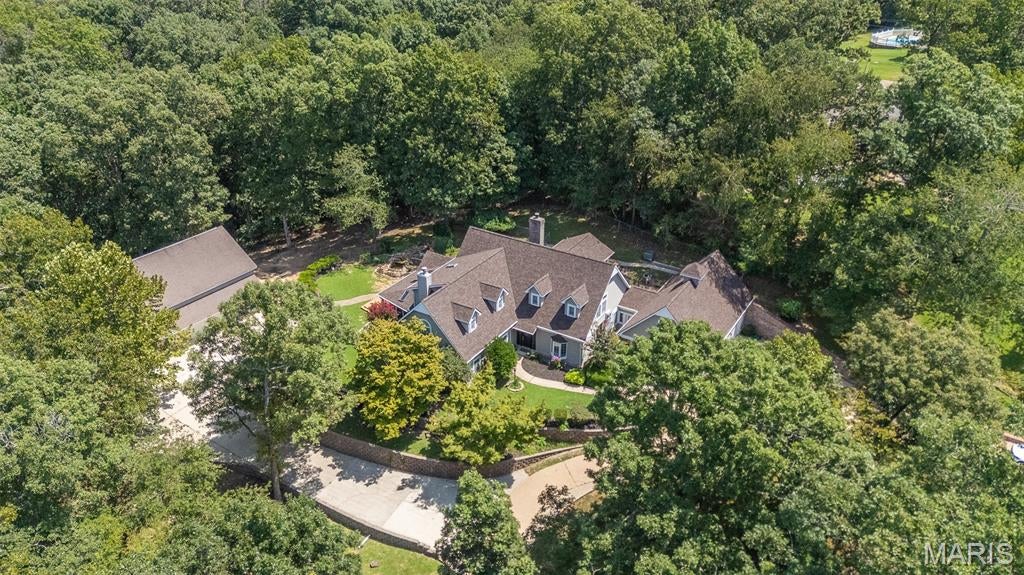 Crestwood Manor - Residential
