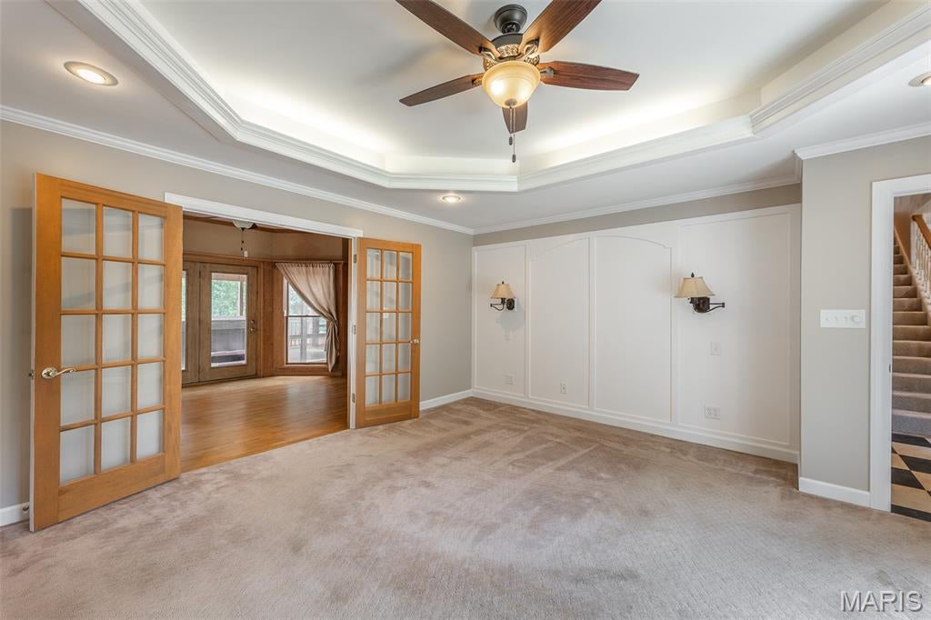 Crestwood Manor - Residential