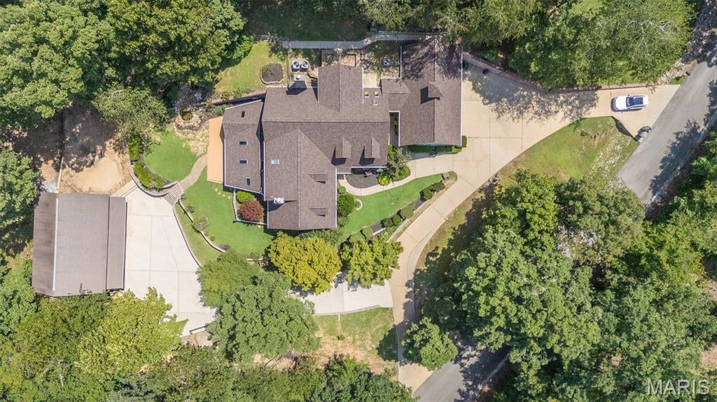 Crestwood Manor - Residential
