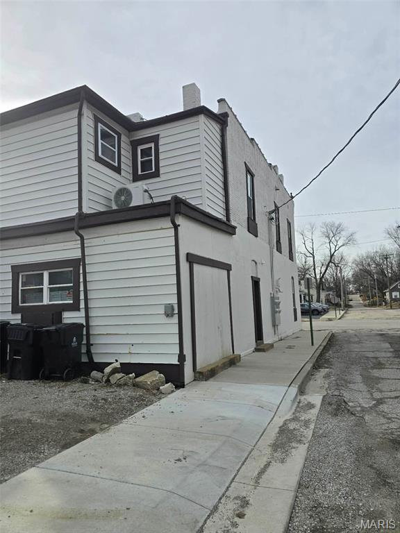 First Add West Belleville - Residential Income