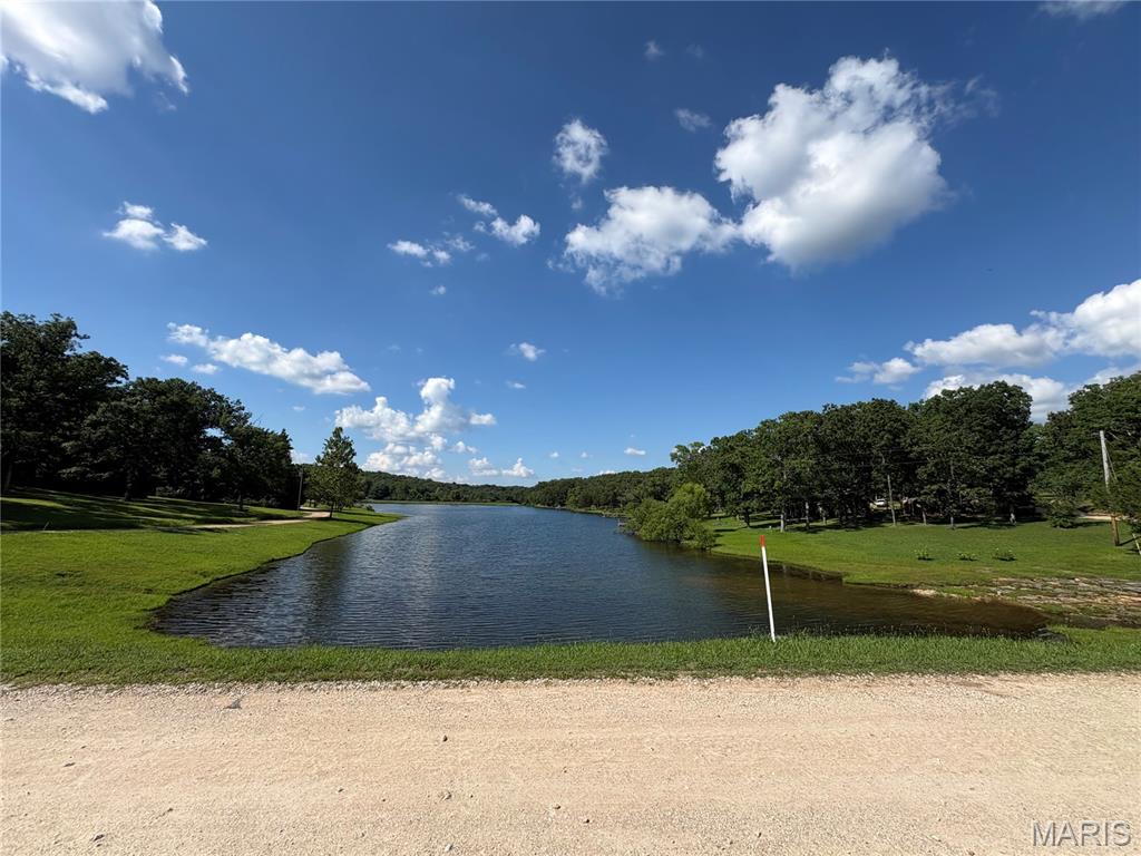 Lonedell Lakes - Residential