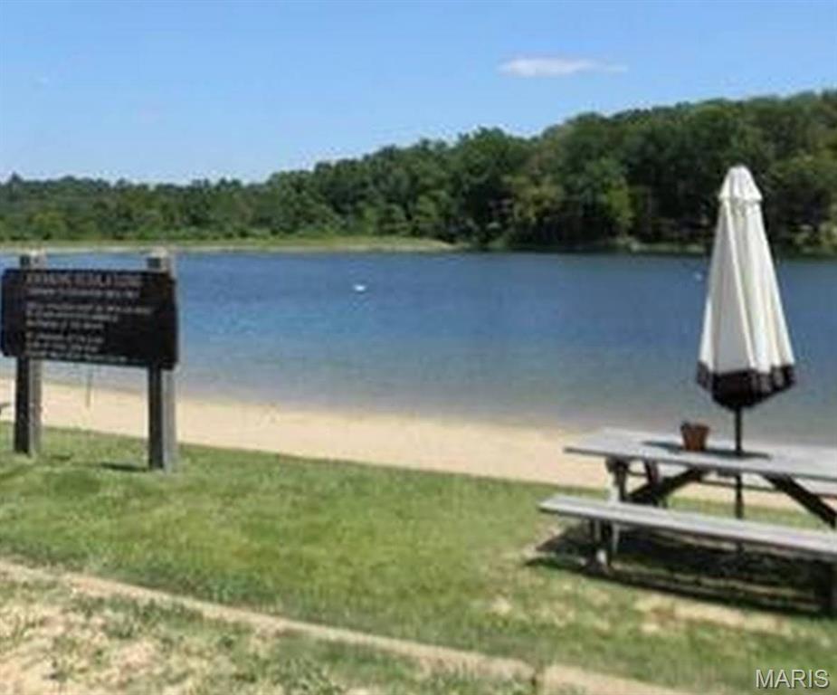 Lonedell Lakes - Residential