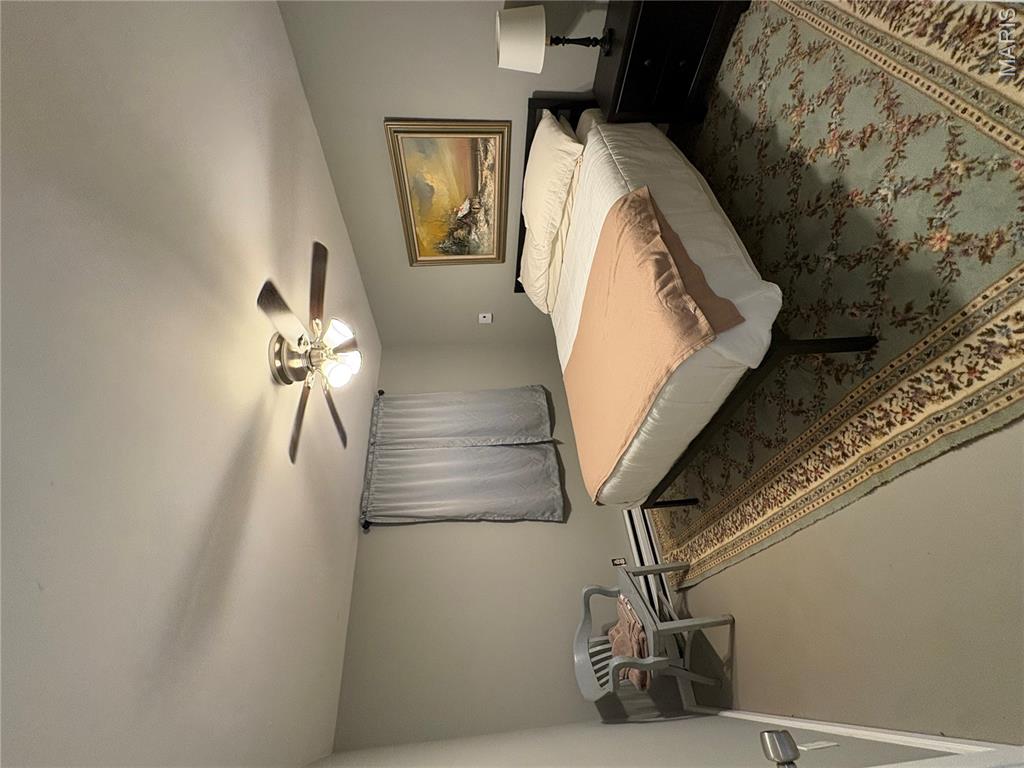 Lonedell Lakes - Residential