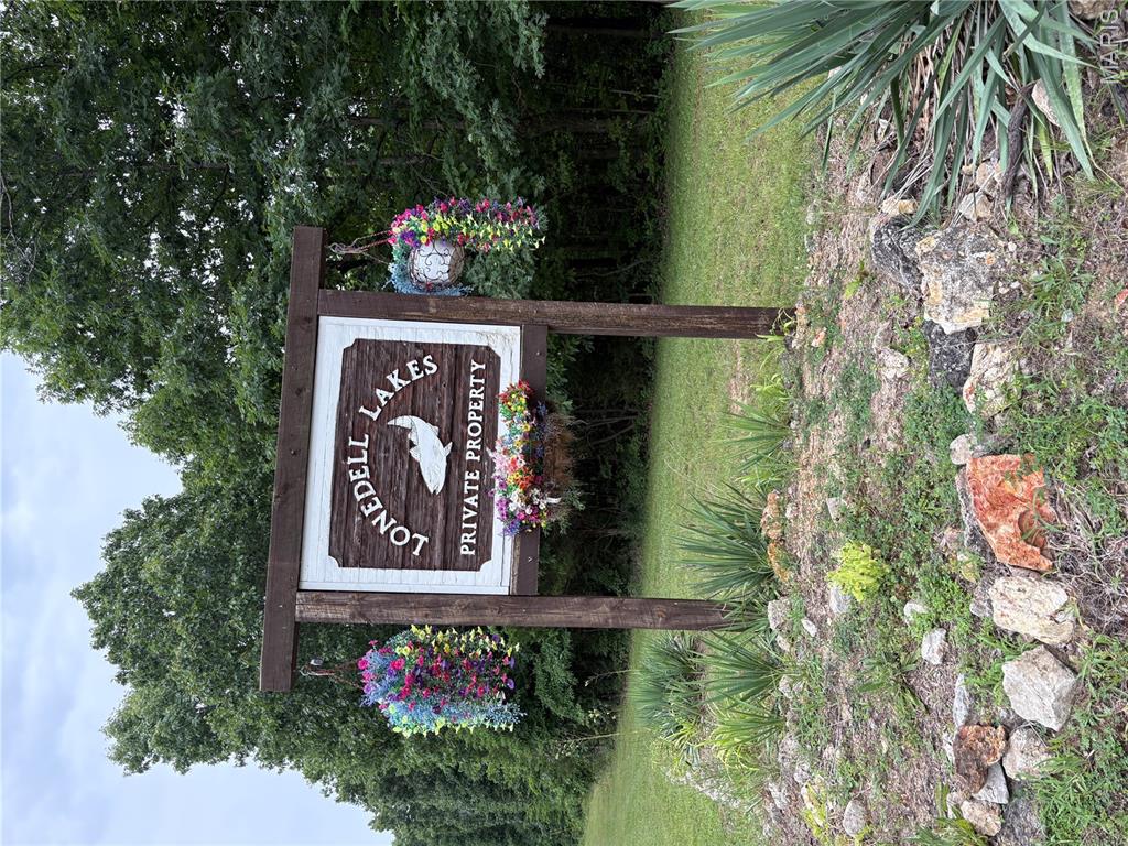 Lonedell Lakes - Residential