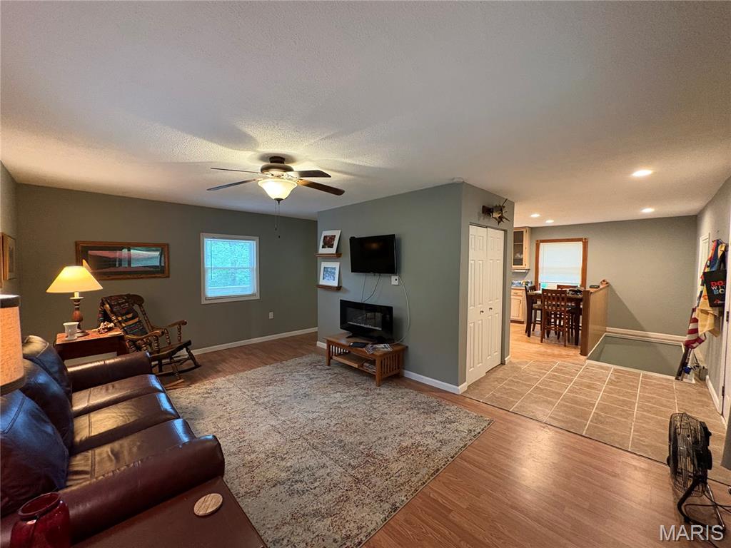 Lonedell Lakes - Residential