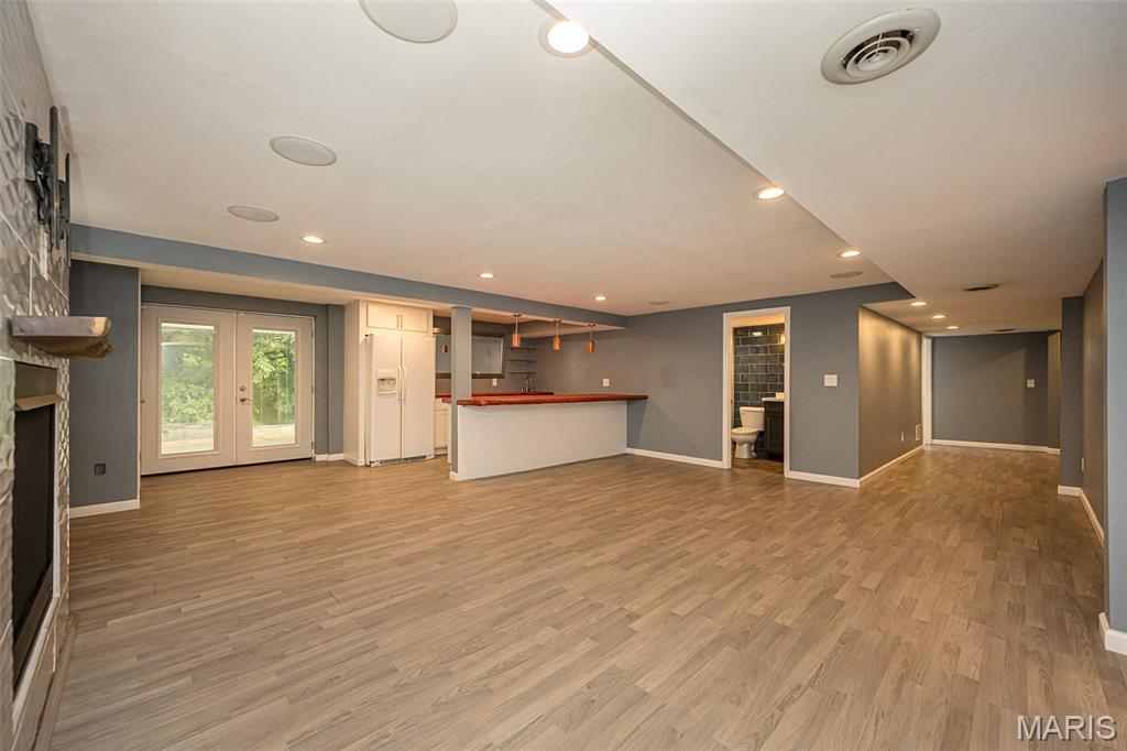 Ladue Park - Residential