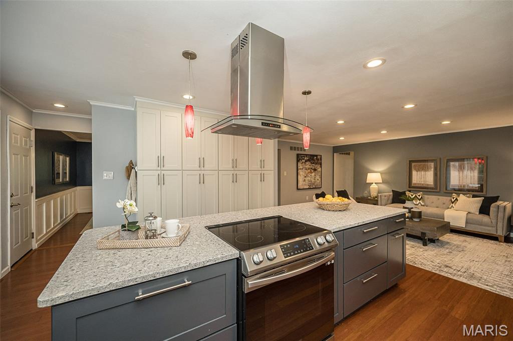 Ladue Park - Residential