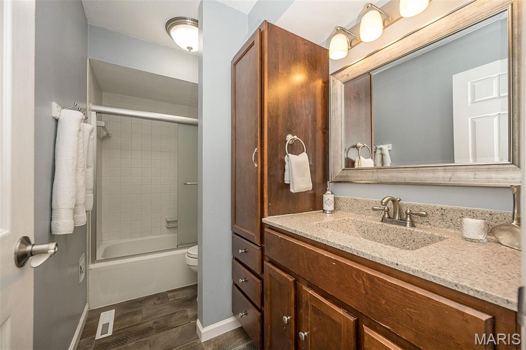 Ladue Park - Residential