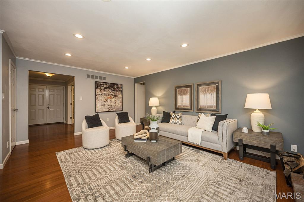 Ladue Park - Residential