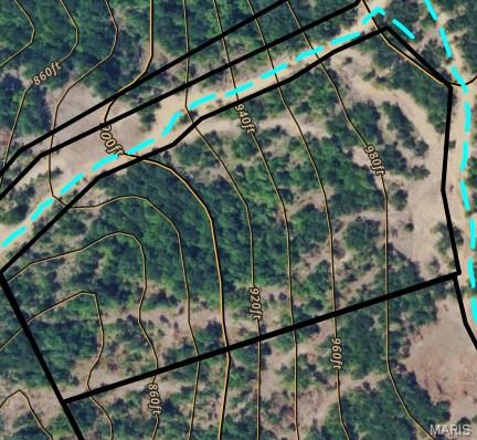 Cherokee Pass - Land