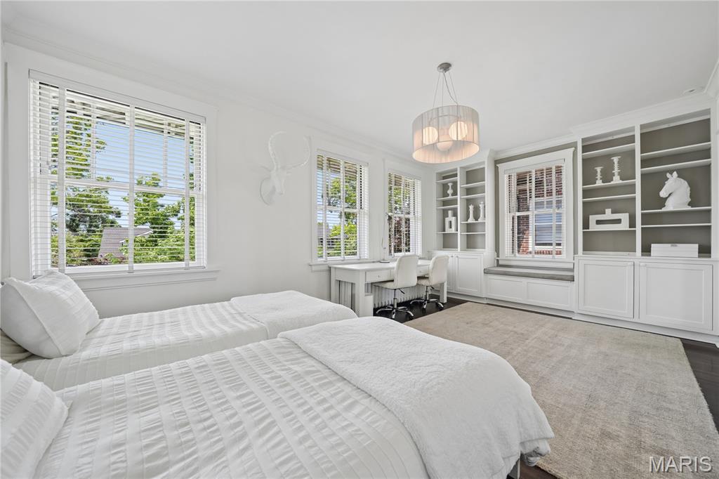 Hillcrest - Residential