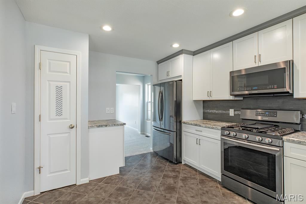 Timberlake Manor 5 - Residential