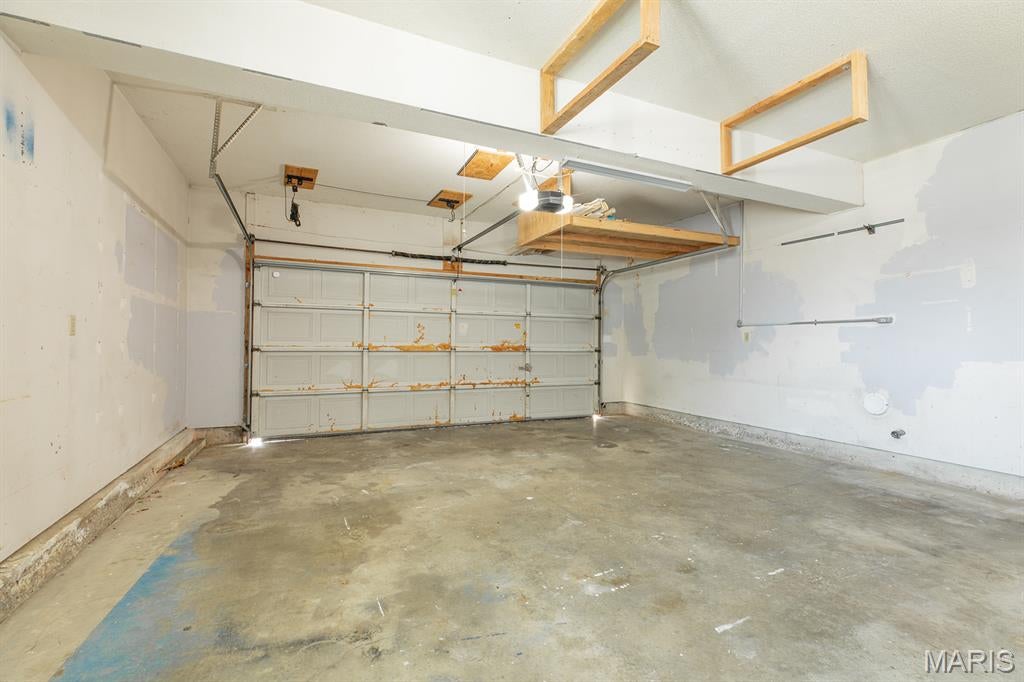 Timberlake Manor 5 - Residential