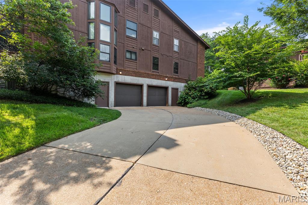Briar Hill Farm Ii Condo - Residential