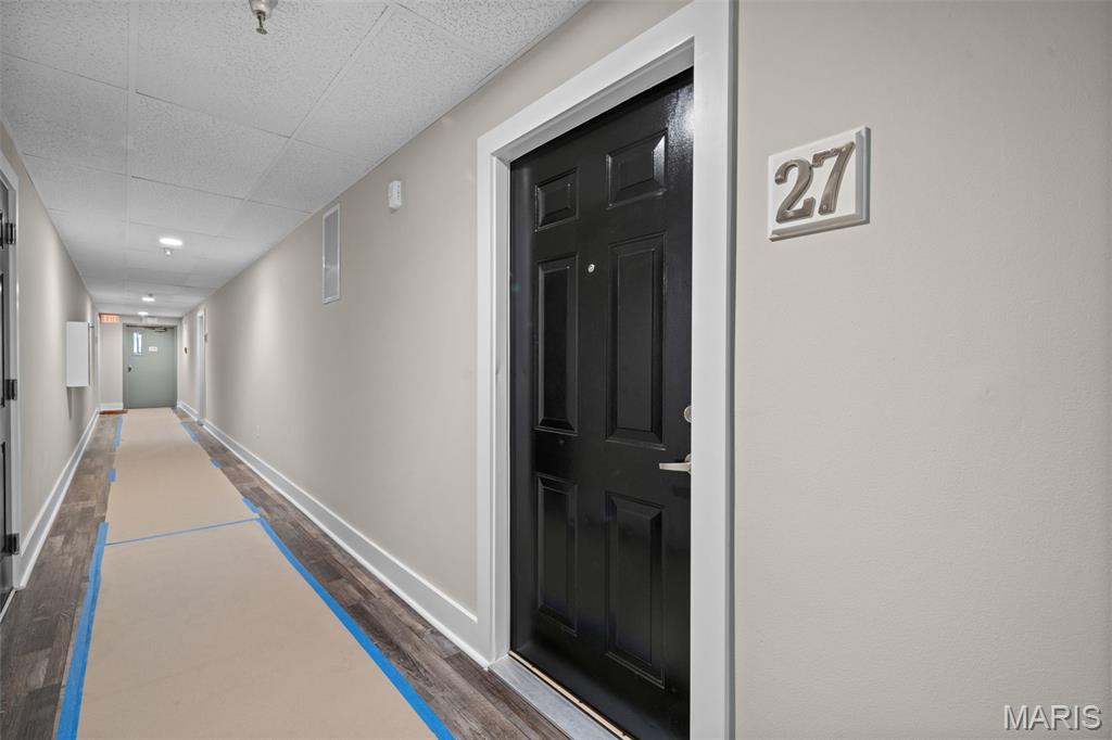 Pershing Ave Condo - Residential