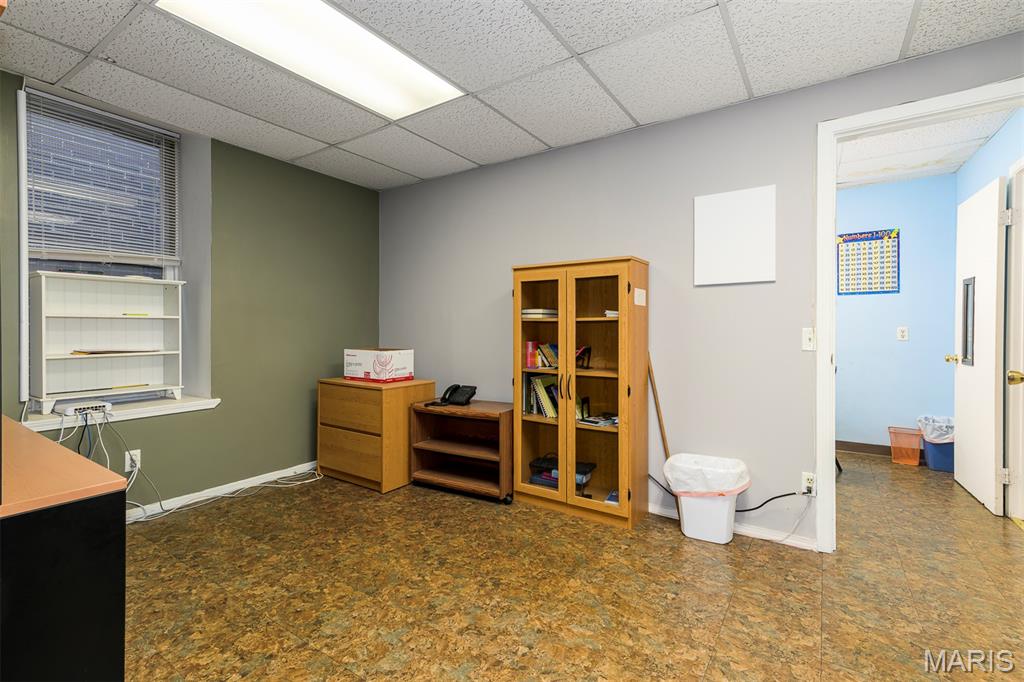 Belz - Commercial Sale