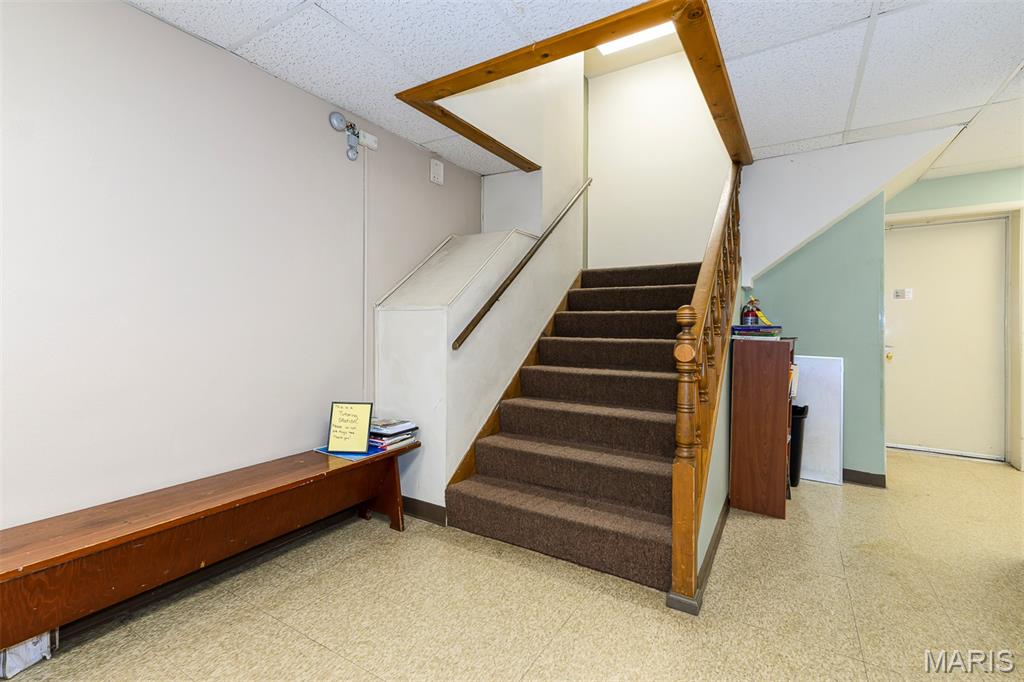 Belz - Commercial Sale