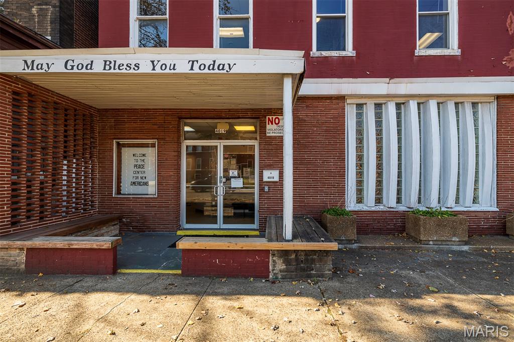 Belz - Commercial Sale