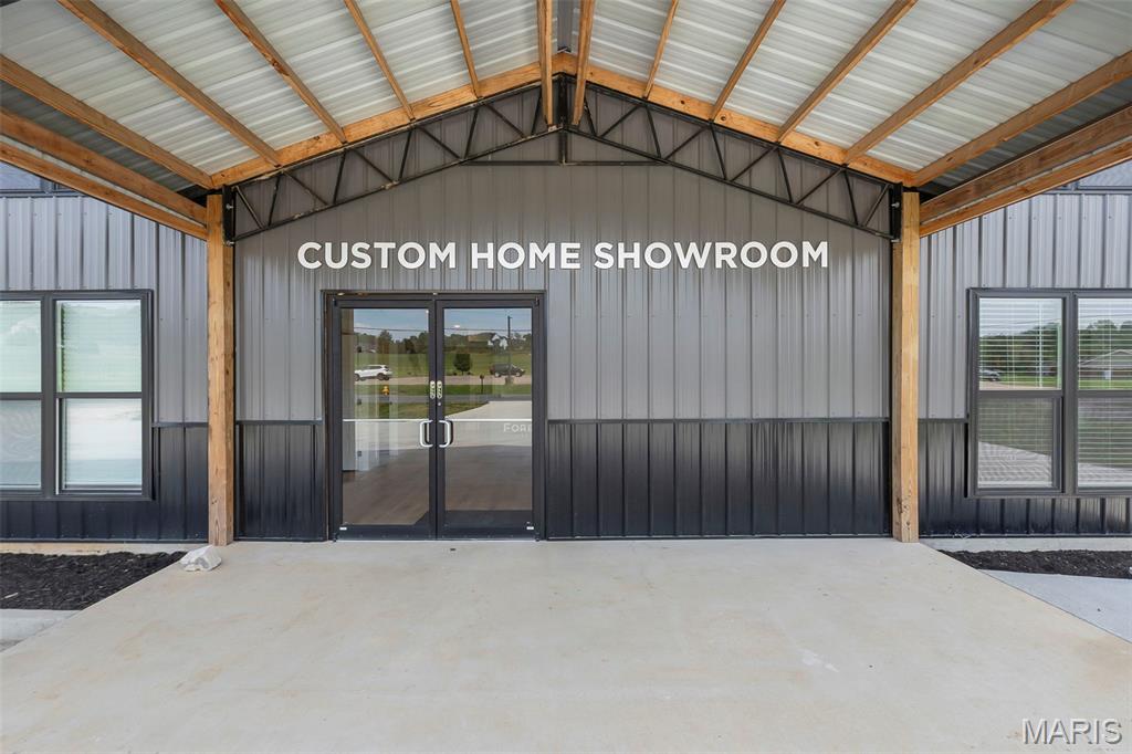 n/a - Commercial Sale