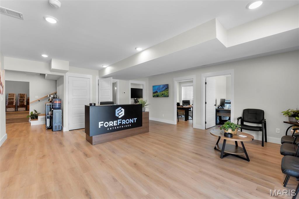 n/a - Commercial Sale