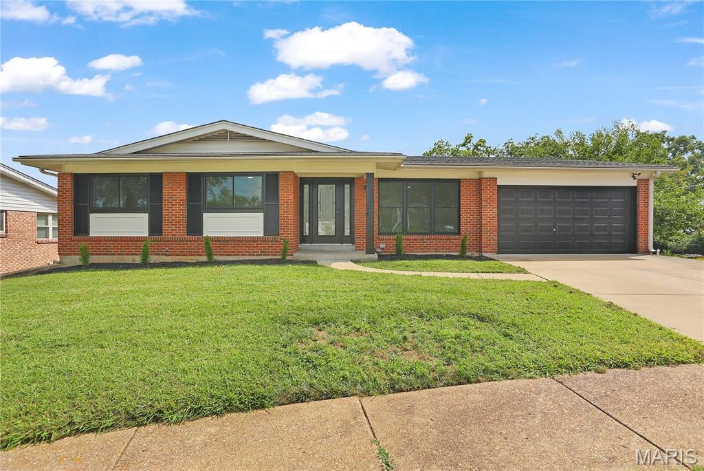 Welcome to 10612 Ashburn Ct! This beautifully renovated home is move-in ready and filled with fresh, modern updates throughout. Step inside to find brand-new flooring, a completely updated kitchen, new lighting, fresh finishes, and a clean, contemporary feel throughout the home. The renovated kitchen offers a stylish and functional space perfect for everyday living and entertaining. Conveniently located in the 63123 area near shopping, dining, schools, parks, and major highways. Don’t miss your opportunity to own a freshly updated home in a great location—schedule your showing today!