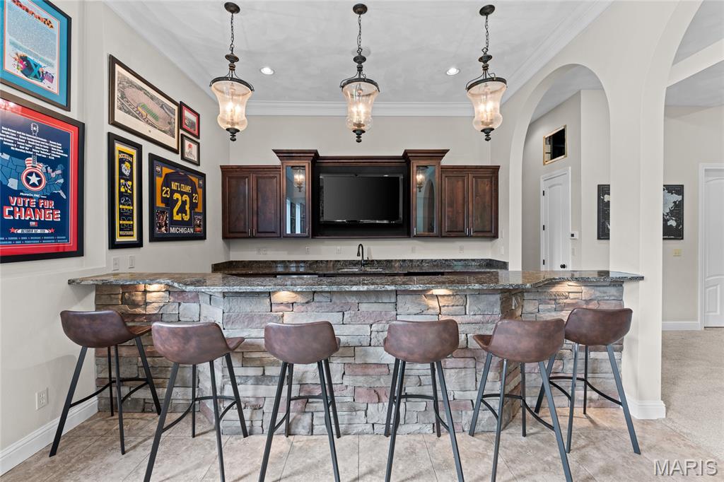 Stone Cliff Manor - Residential