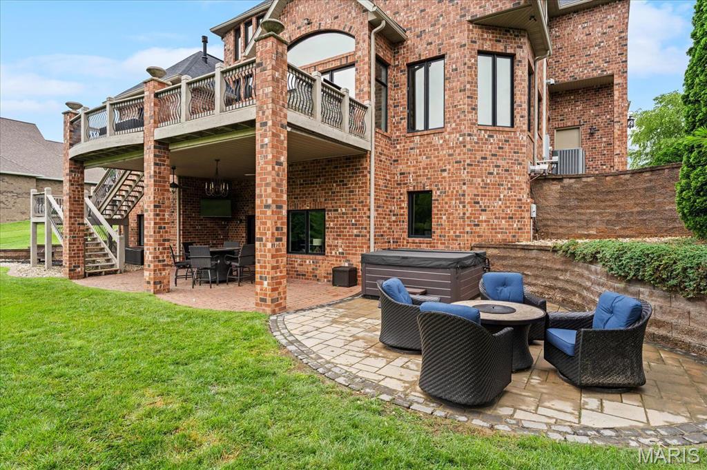 Stone Cliff Manor - Residential