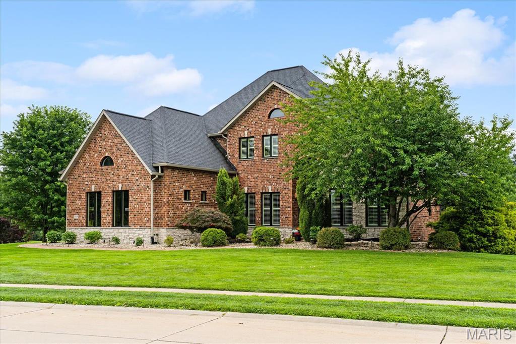 Stone Cliff Manor - Residential