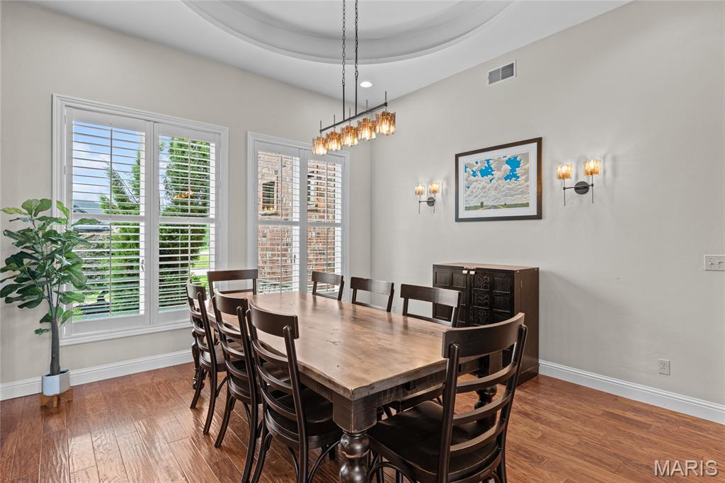 Stone Cliff Manor - Residential