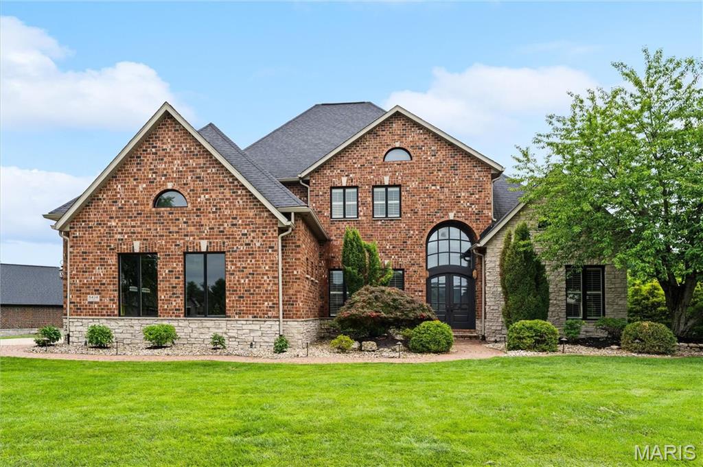 Stone Cliff Manor - Residential